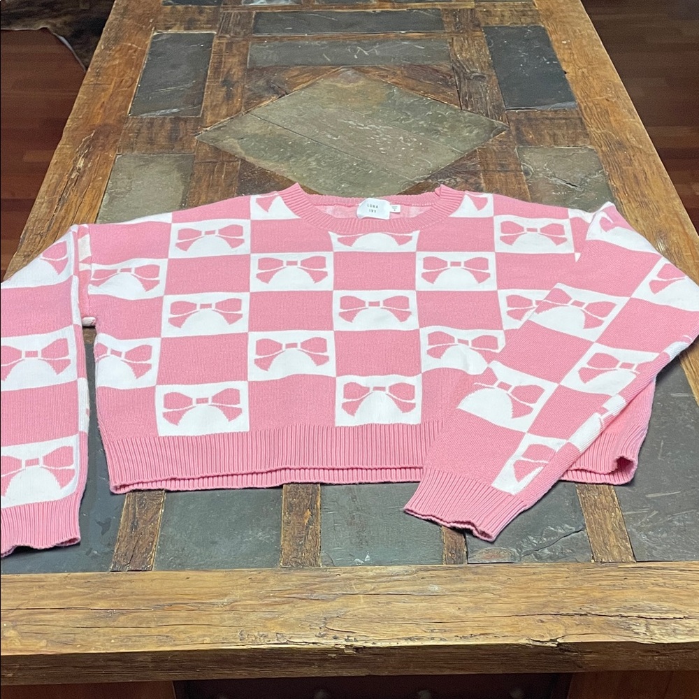 Pink Bow-Pattern Crewneck Sweater - Women